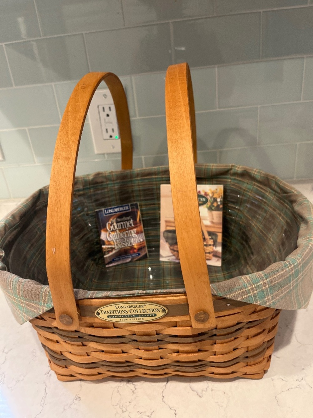 Longaberger Traditions Collection Community Baskey